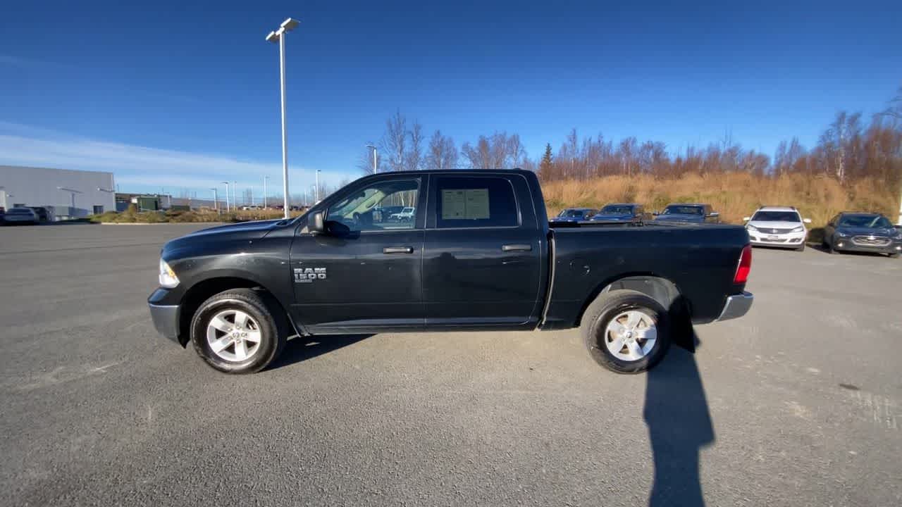 Thumbnail: 2022 RAM 1500 Classic - 7