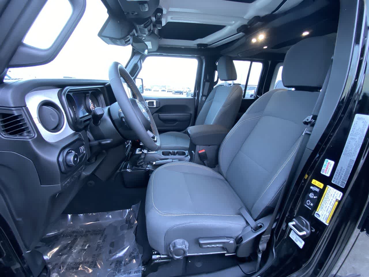 Thumbnail: 2024 Jeep Wrangler - 11