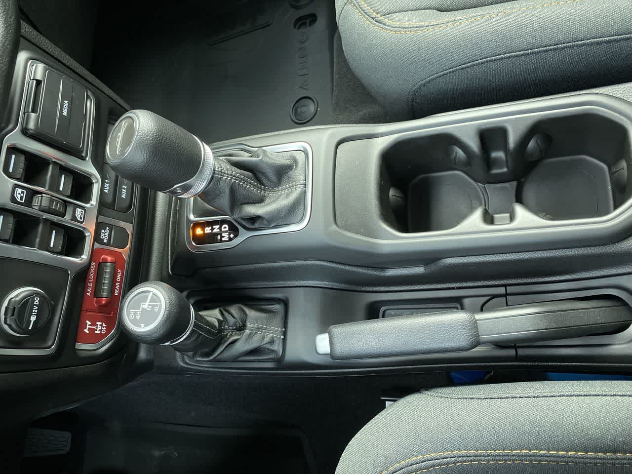 Thumbnail: 2025 Jeep Gladiator - 20