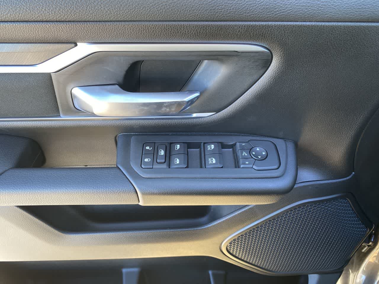 Thumbnail: 2026 RAM 1500 - 13