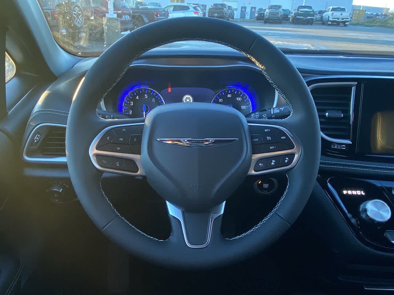 Thumbnail: 2026 Chrysler Pacifica - 20