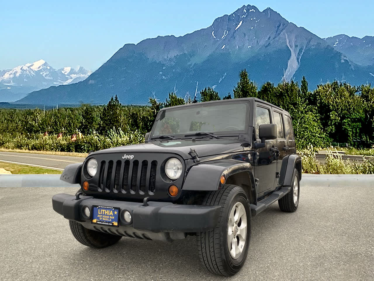 2013 Jeep Wrangler Sahara's photo