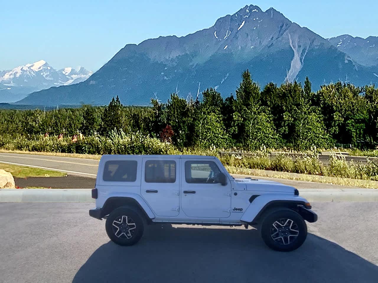 Thumbnail: 2025 Jeep Wrangler - 8
