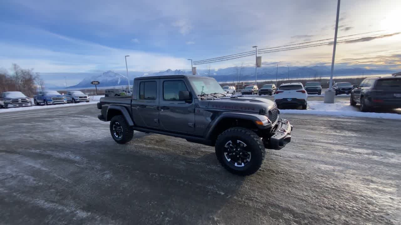 Thumbnail: 2026 Jeep Gladiator - 7