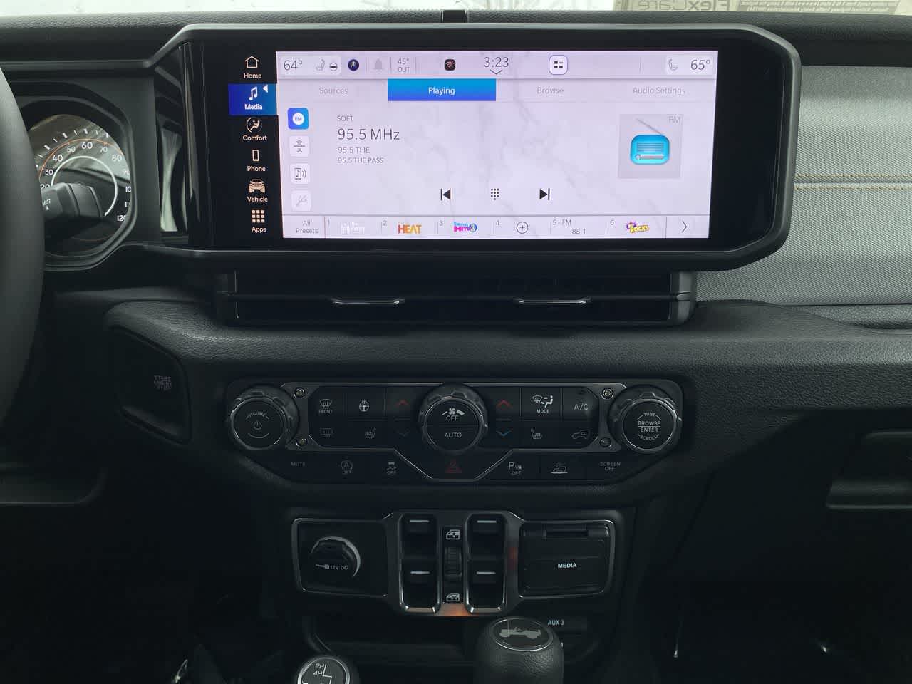 Thumbnail: 2026 Jeep Wrangler - 22