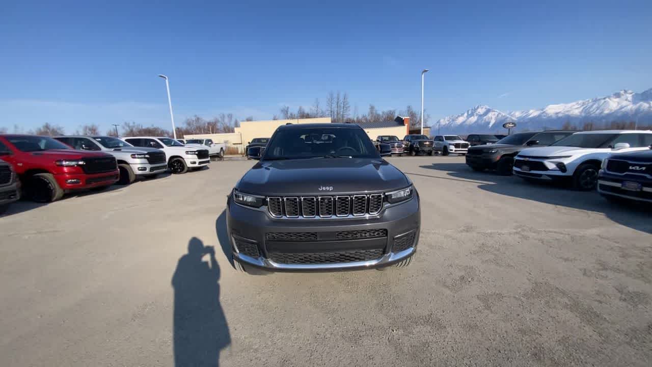 Thumbnail: 2024 Jeep Grand Cherokee L - 3