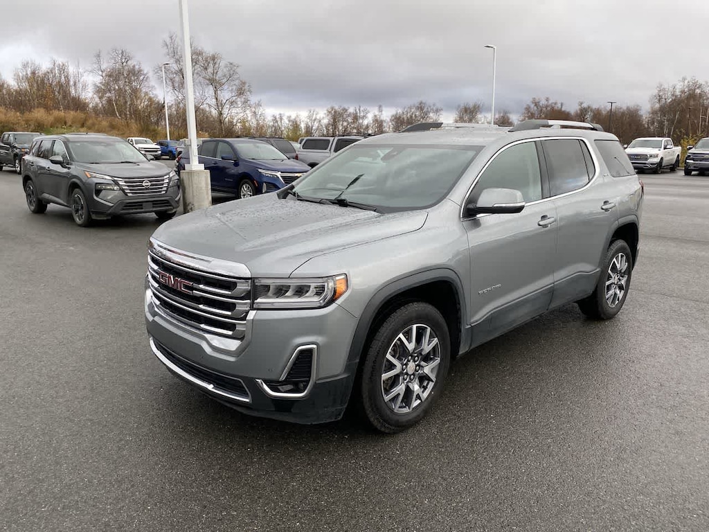 Used 2023 GMC Acadia SLT SUV