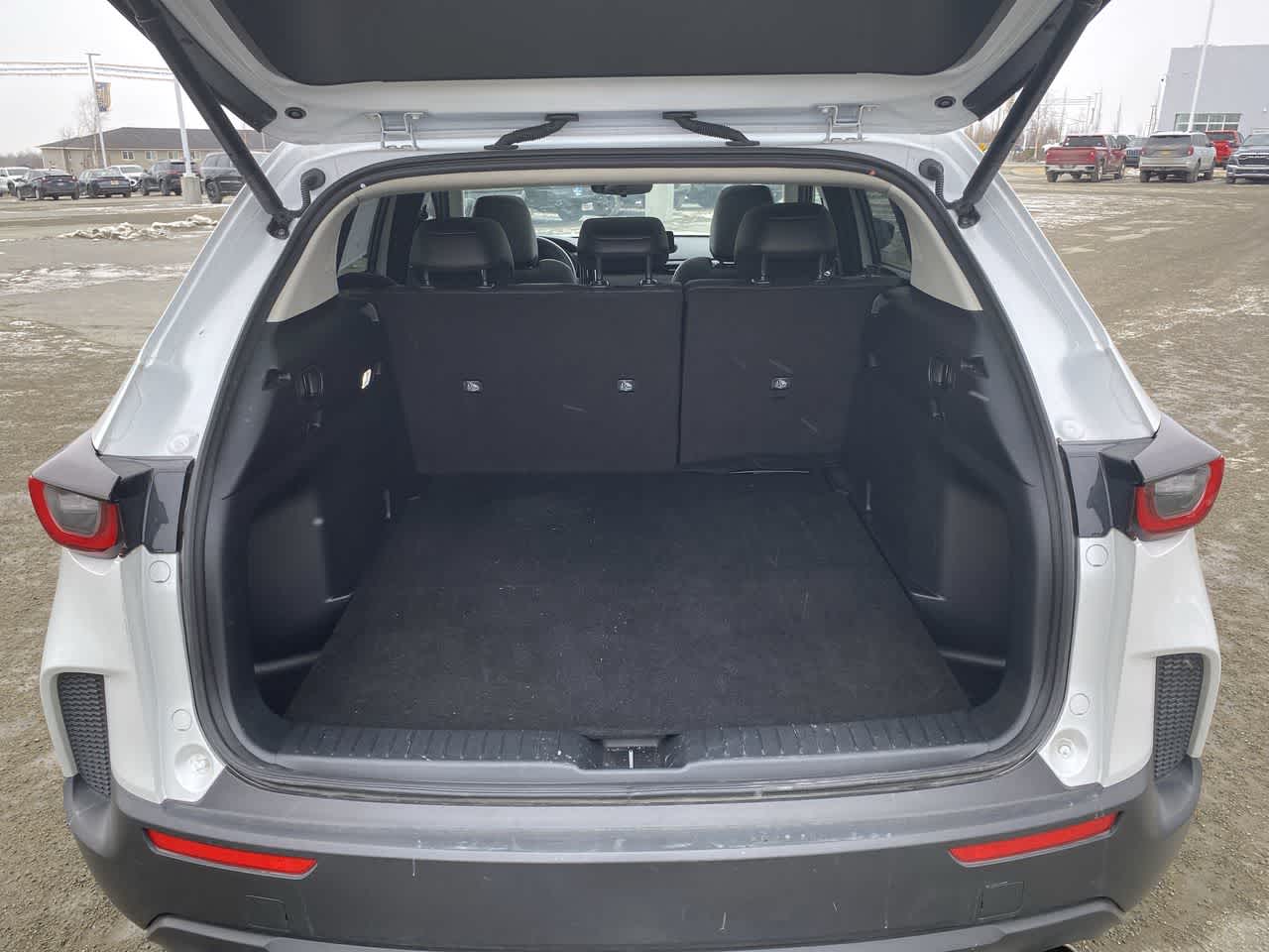 Thumbnail: 2025 Mazda CX-50 - 26