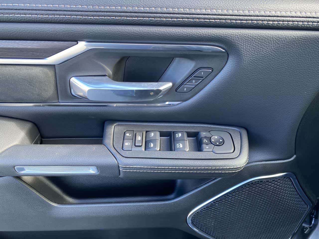 2025 RAM 1500 Laramie 13