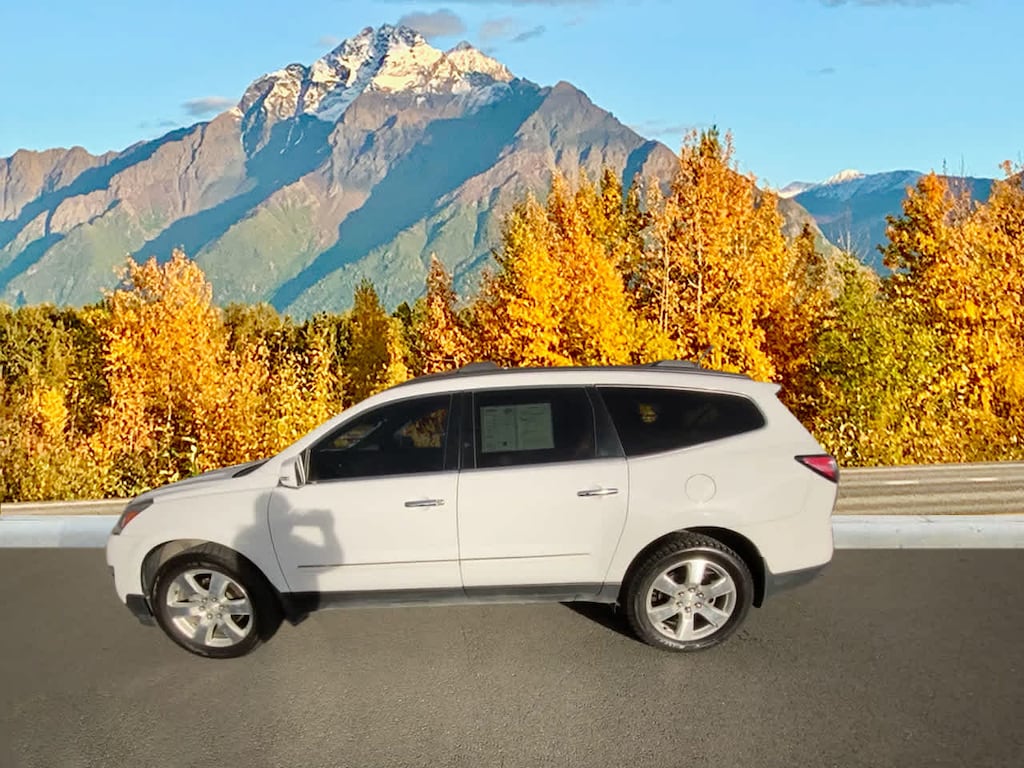 Used 2017 Chevrolet Traverse Premier SUV