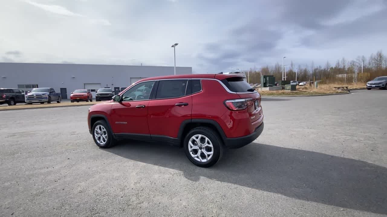 Thumbnail: 2025 Jeep Compass - 9