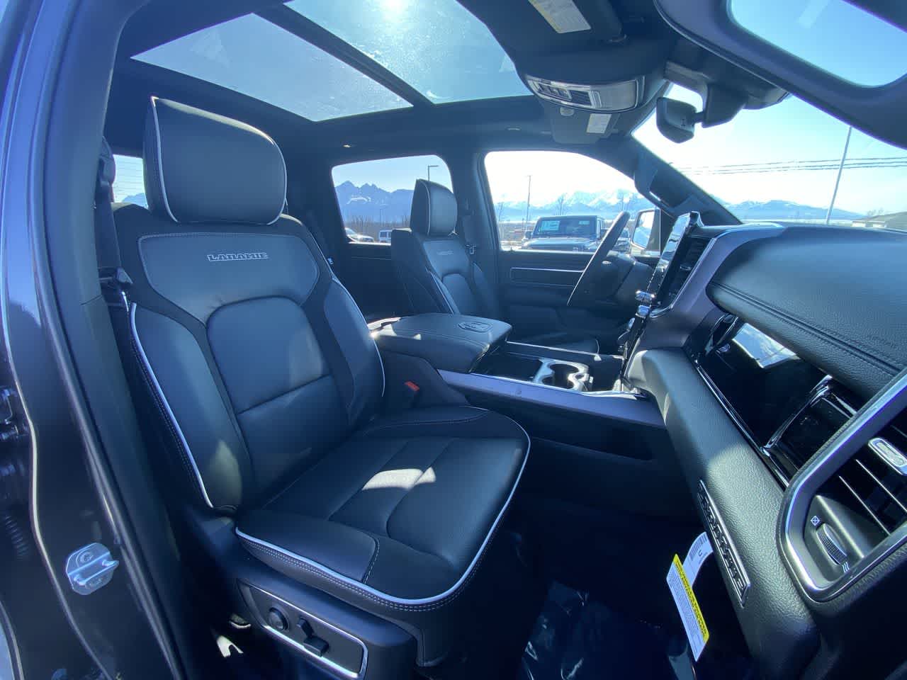 Thumbnail: 2026 RAM 1500 - 26