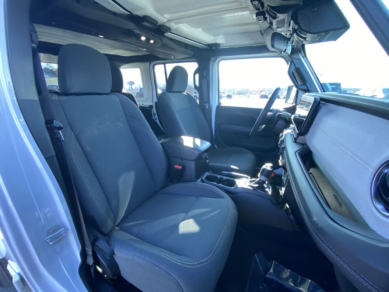 Thumbnail: 2025 Jeep Wrangler - 33