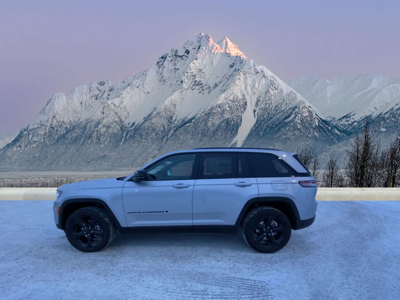 Thumbnail: 2025 Jeep Grand Cherokee - 2