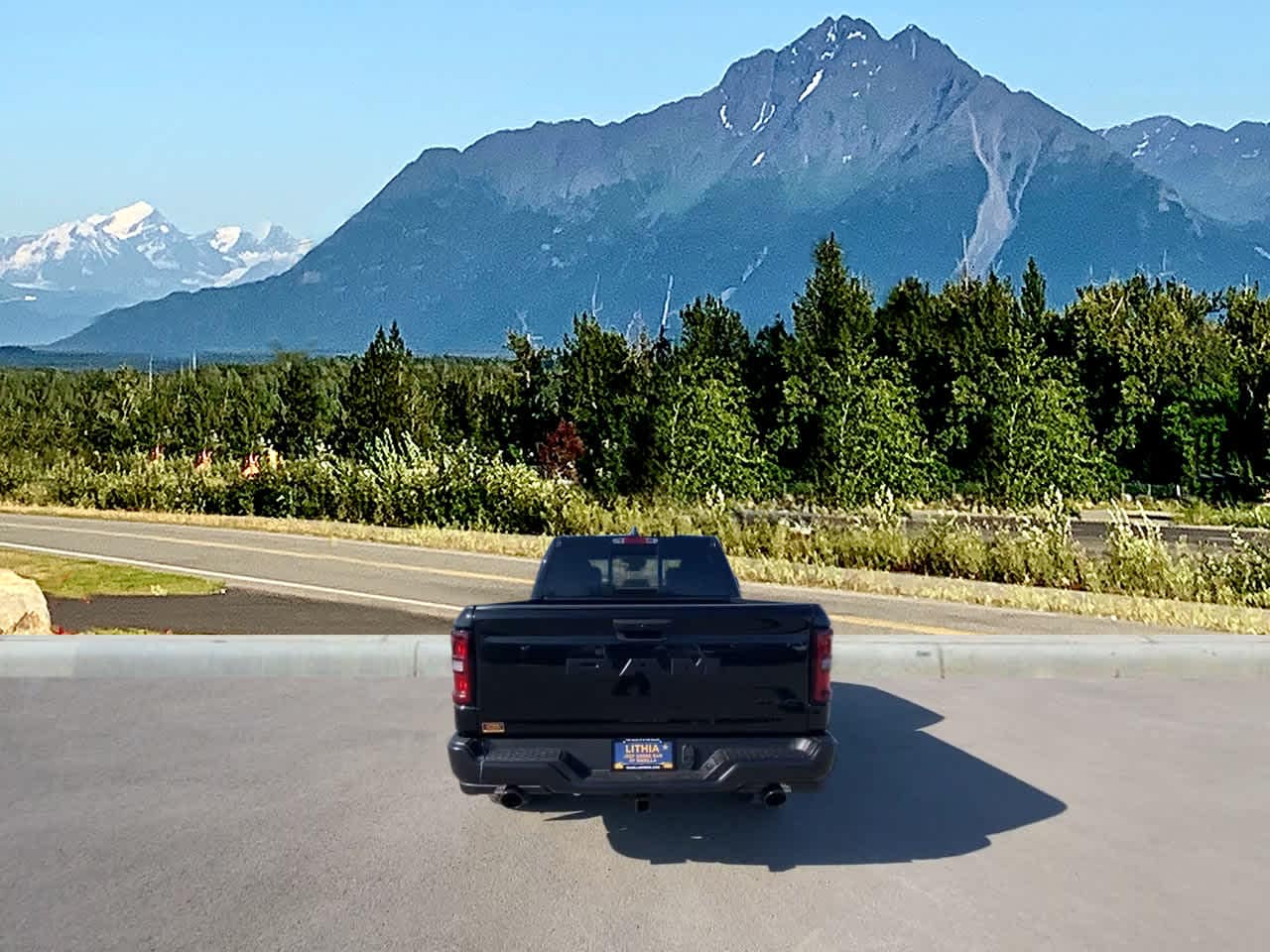 Thumbnail: 2026 RAM 1500 - 4