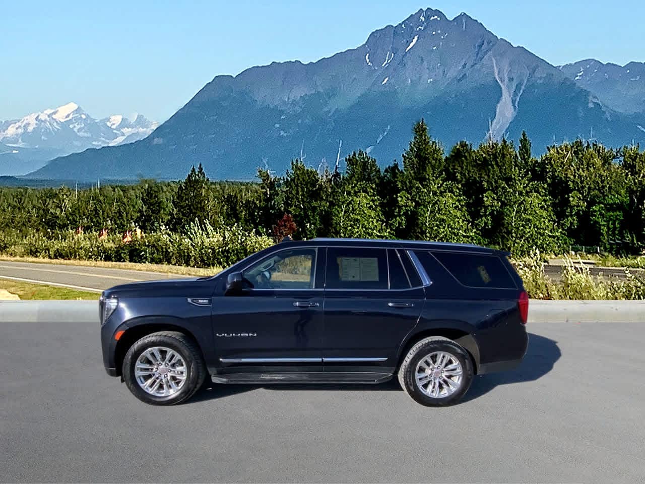 Thumbnail: 2021 GMC Yukon - 3