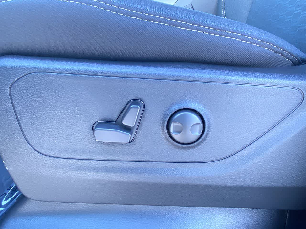 Thumbnail: 2026 RAM 1500 - 12