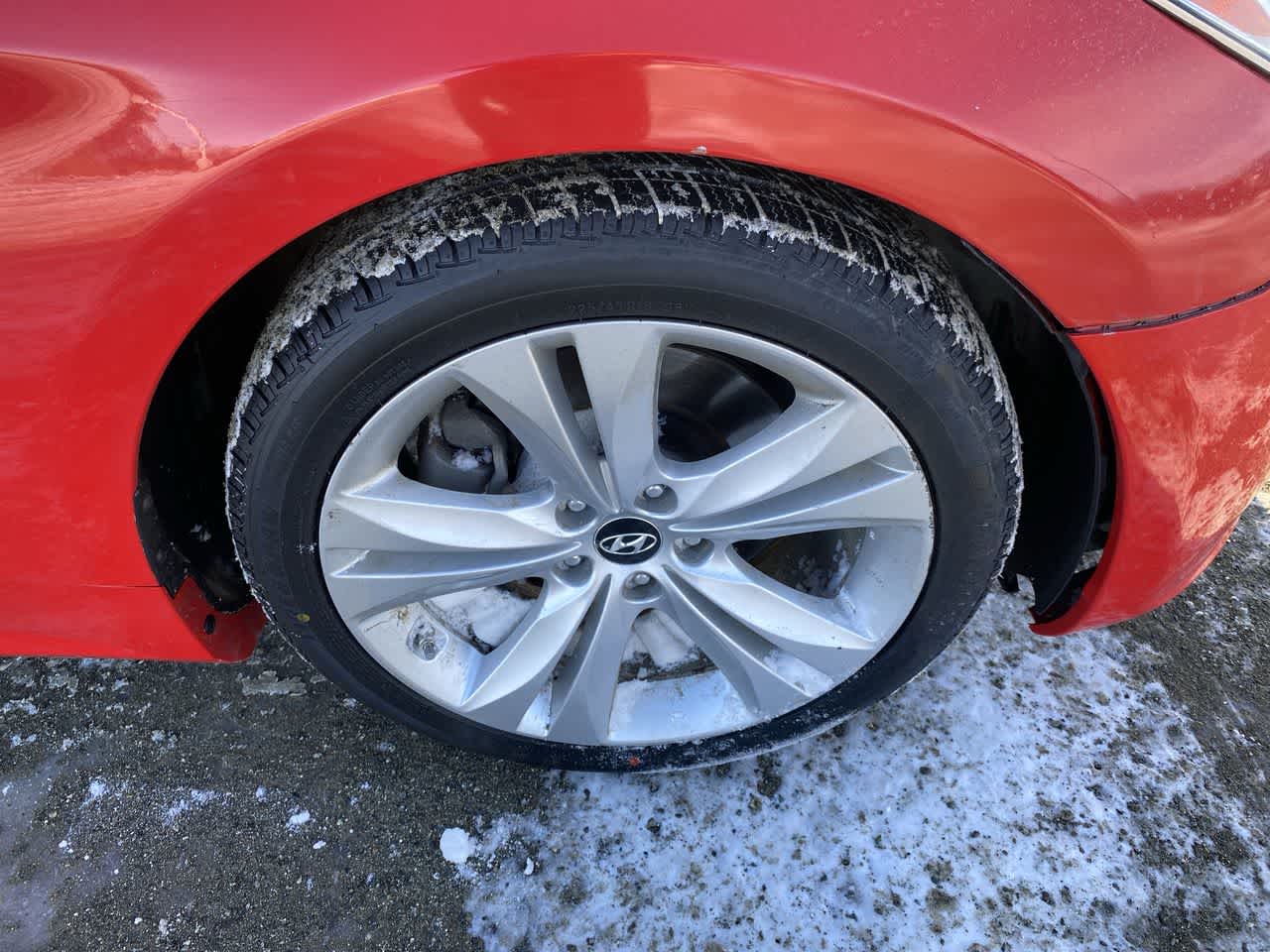 Thumbnail: 2010 Hyundai Genesis - 10