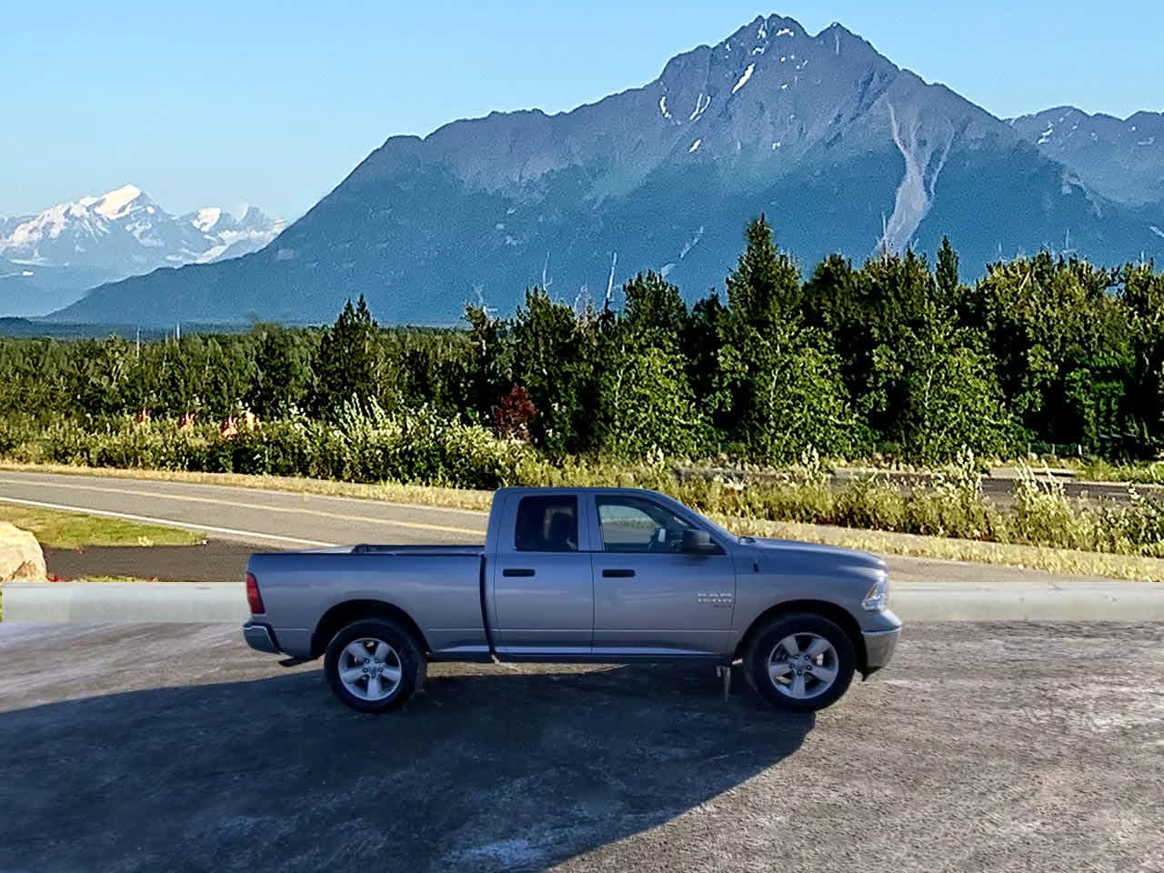 Thumbnail: 2024 RAM 1500 Classic - 6