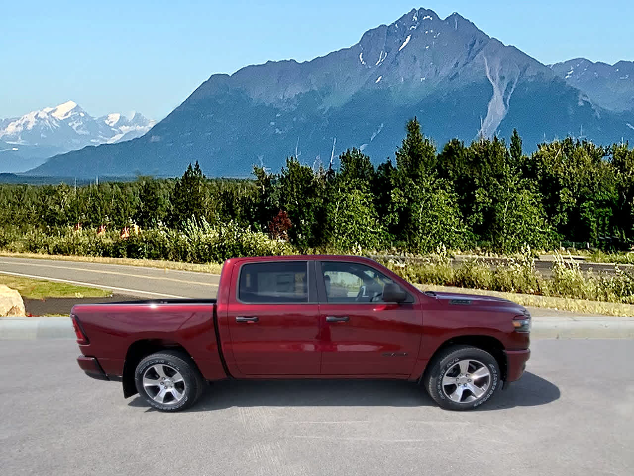 Thumbnail: 2025 RAM 1500 - 8
