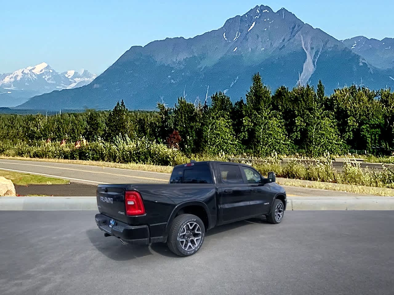 Thumbnail: 2025 RAM 1500 - 6