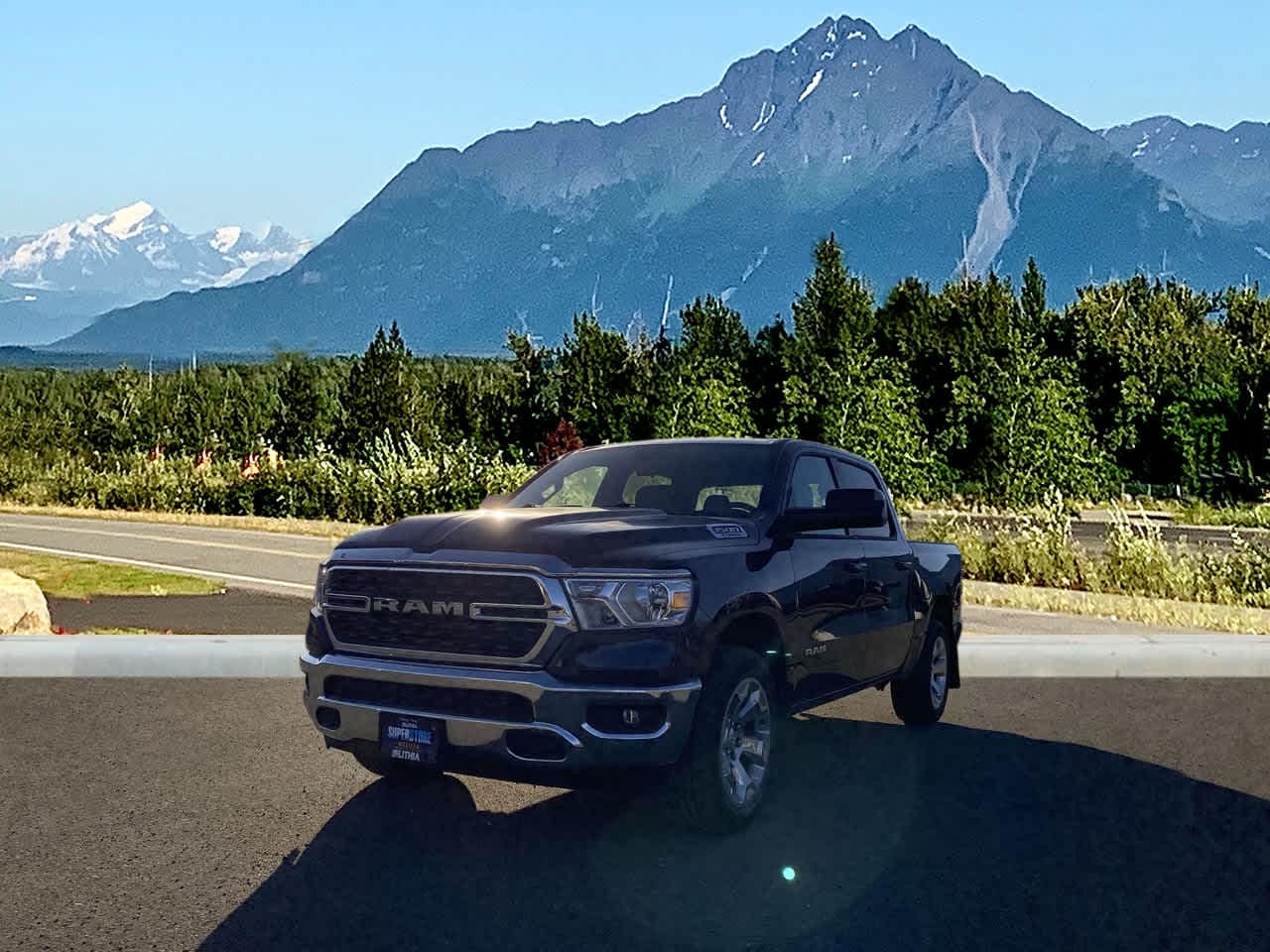 2022 RAM 1500 Big Horn/Lone Star 4x4 Crew Cab 5'7's photo