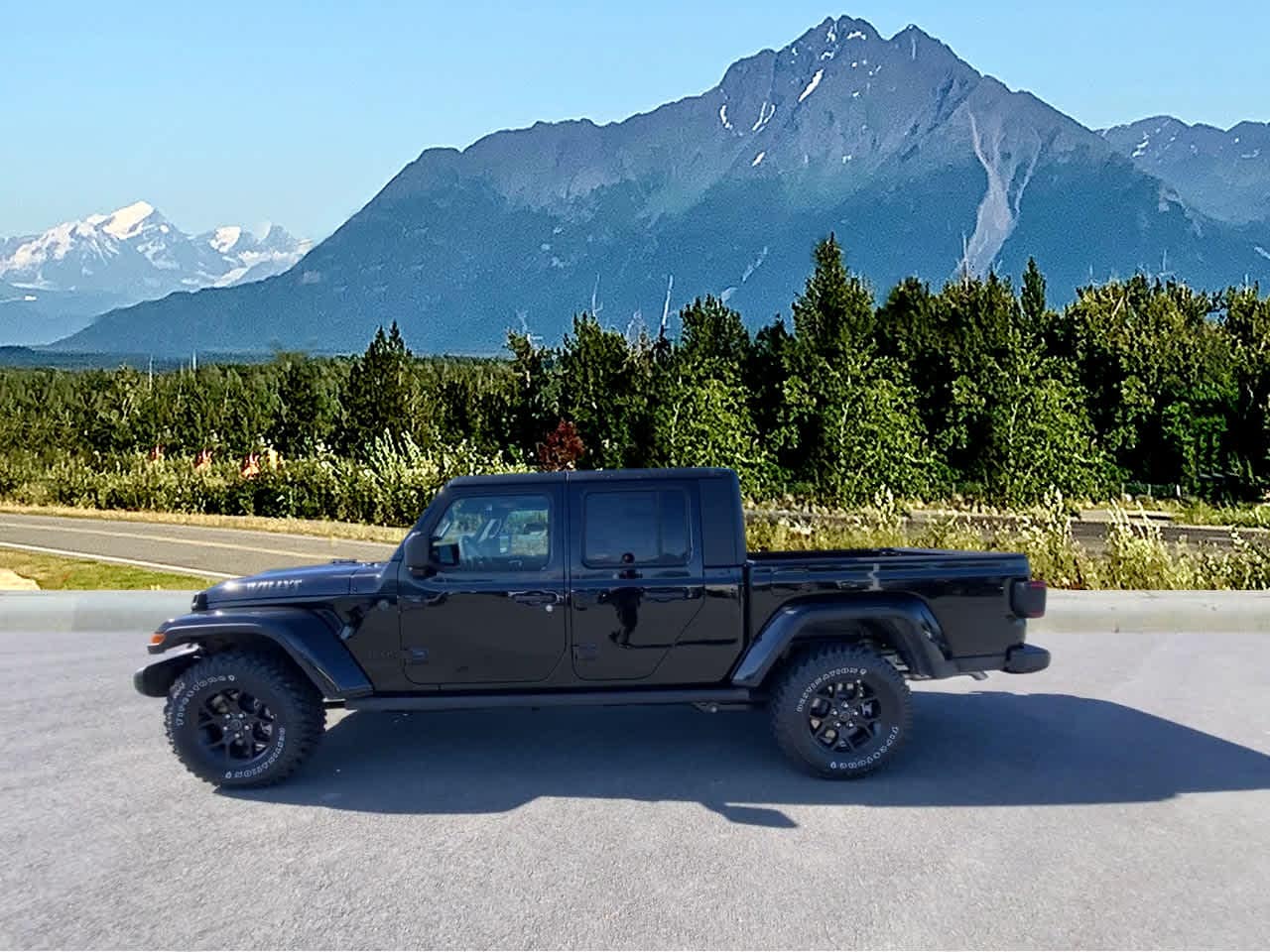 Thumbnail: 2025 Jeep Gladiator - 2