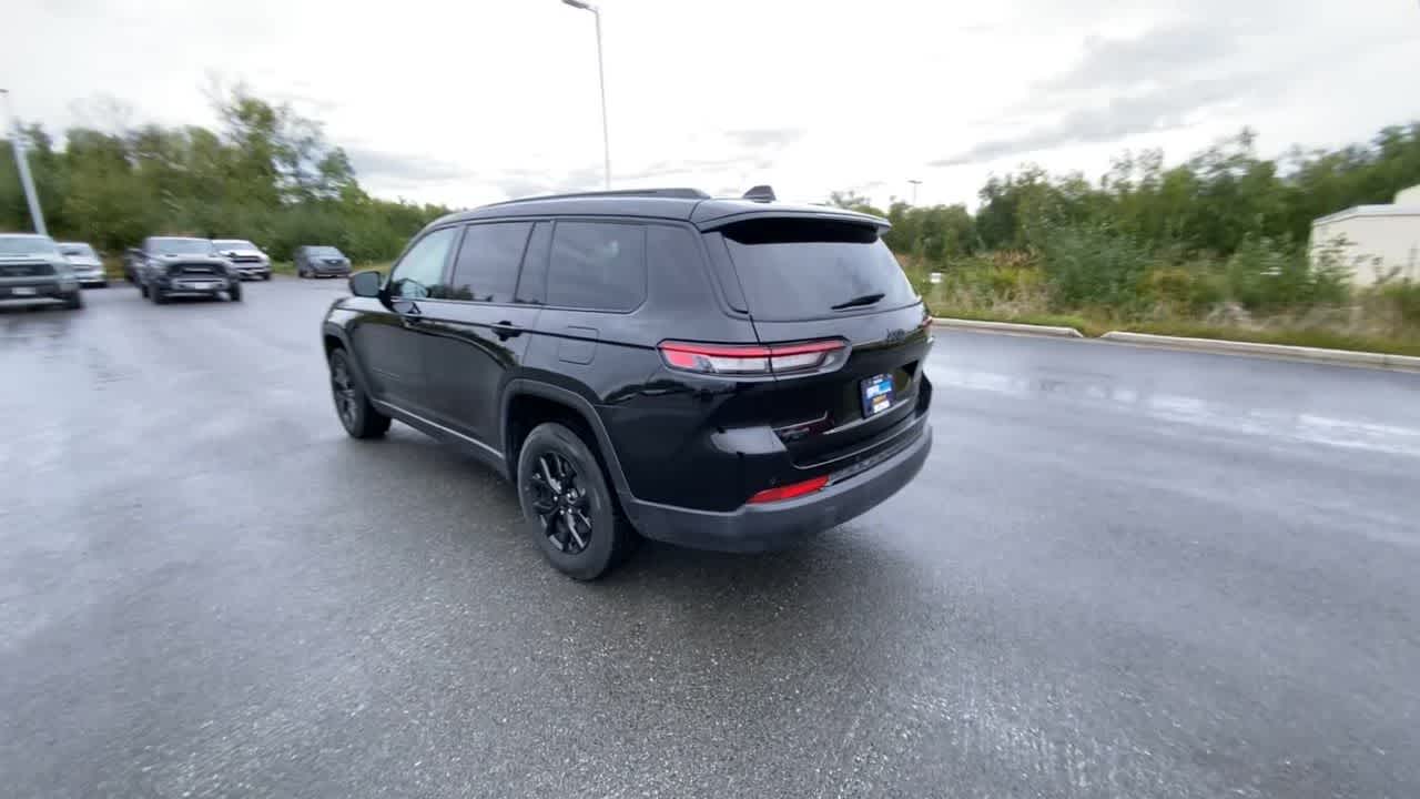 Thumbnail: 2024 Jeep Grand Cherokee L - 9