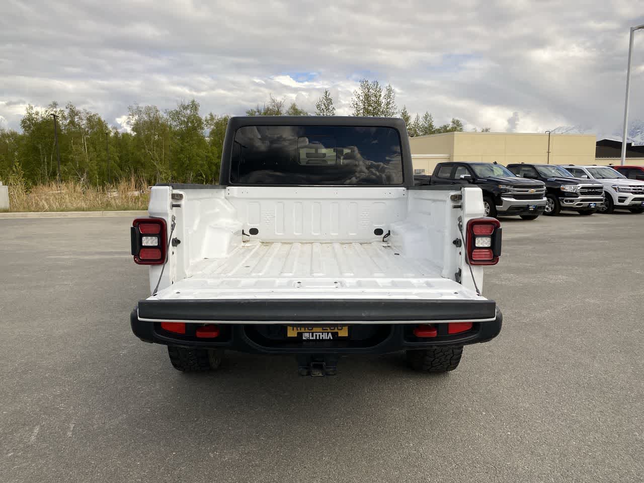 Thumbnail: 2021 Jeep Gladiator - 25