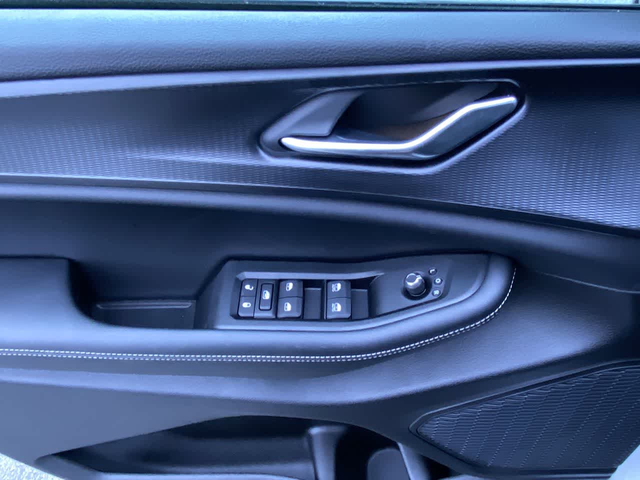 Thumbnail: 2025 Jeep Grand Cherokee - 13