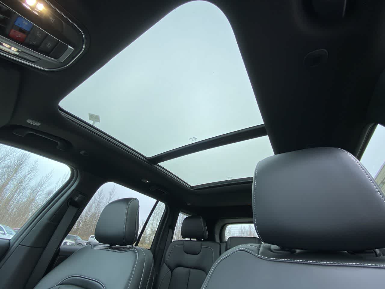Thumbnail: 2026 Jeep Grand Cherokee - 22