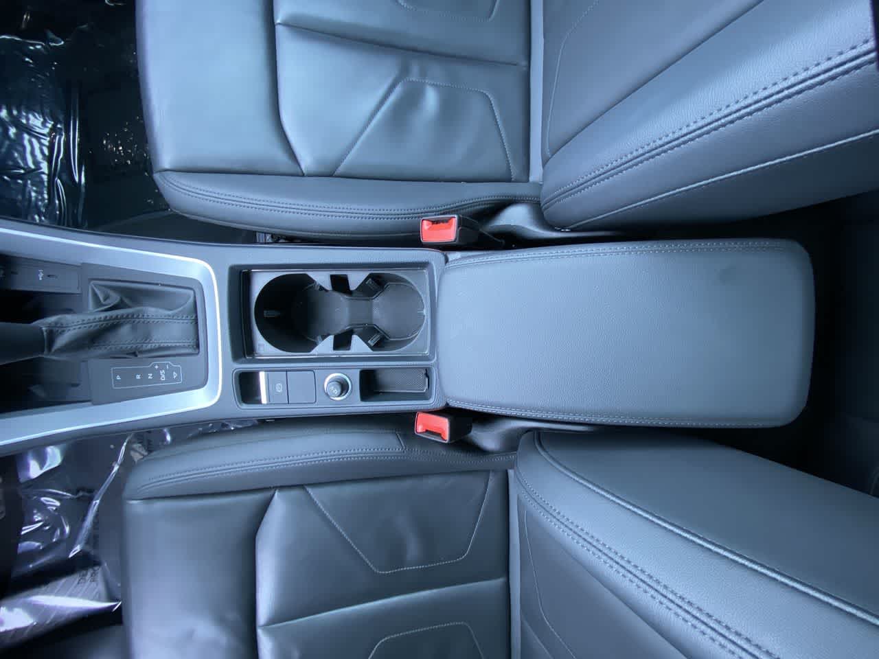 Thumbnail: 2024 Audi Q3 - 21