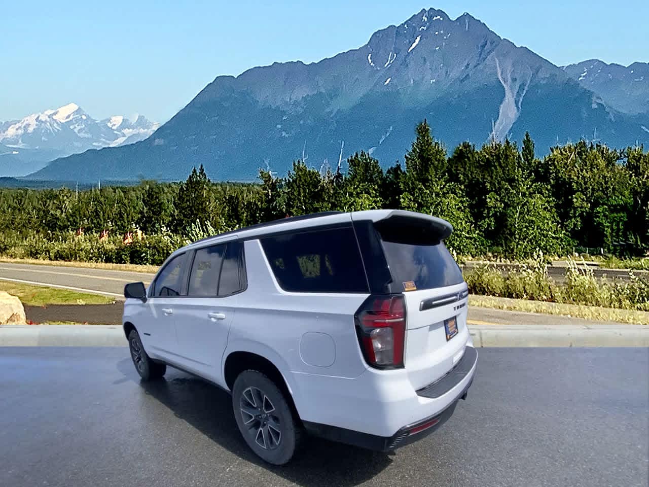 Thumbnail: 2021 Chevrolet Tahoe - 3