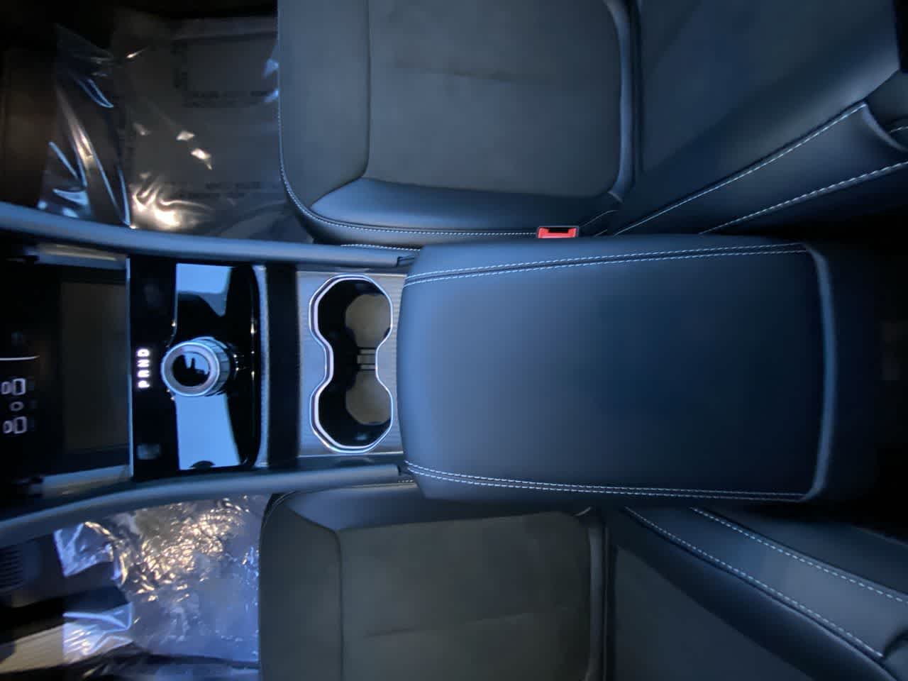 Thumbnail: 2025 Jeep Grand Cherokee - 21