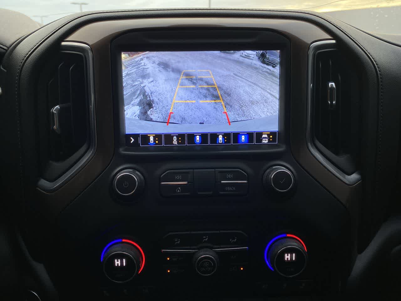 Thumbnail: 2020 Chevrolet Silverado 1500 - 17