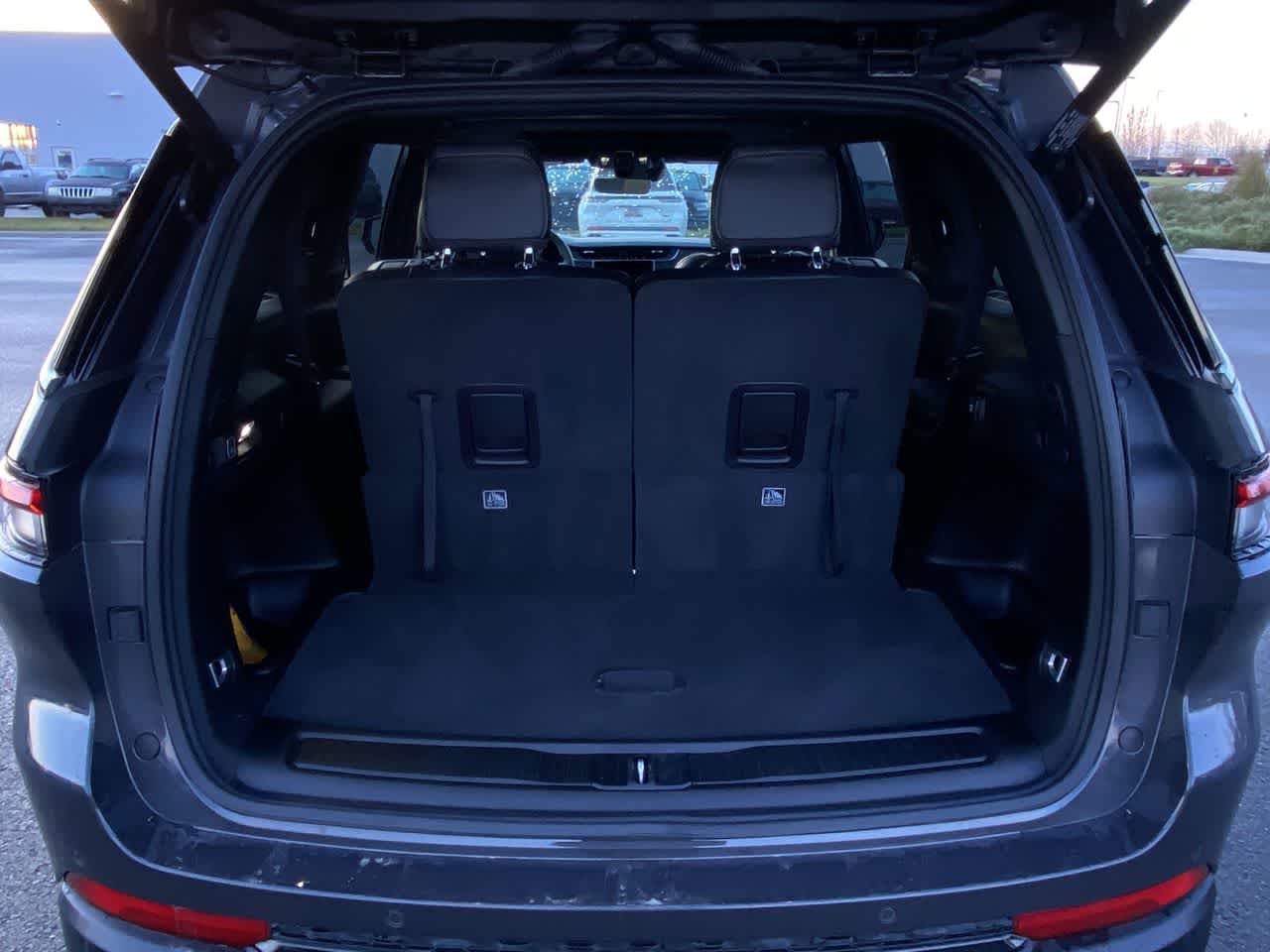 Thumbnail: 2025 Jeep Grand Cherokee L - 26