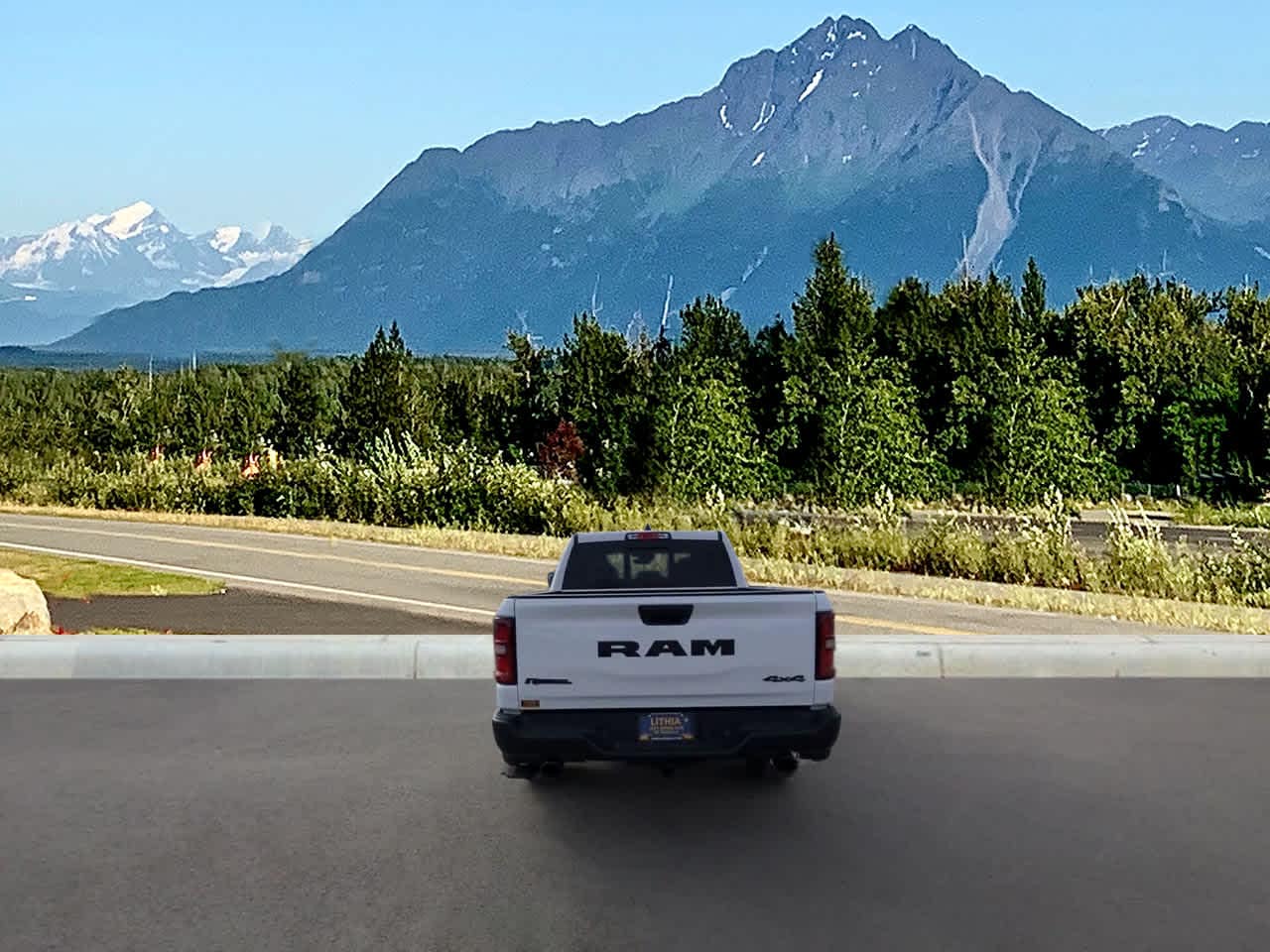 Thumbnail: 2026 RAM 1500 - 4