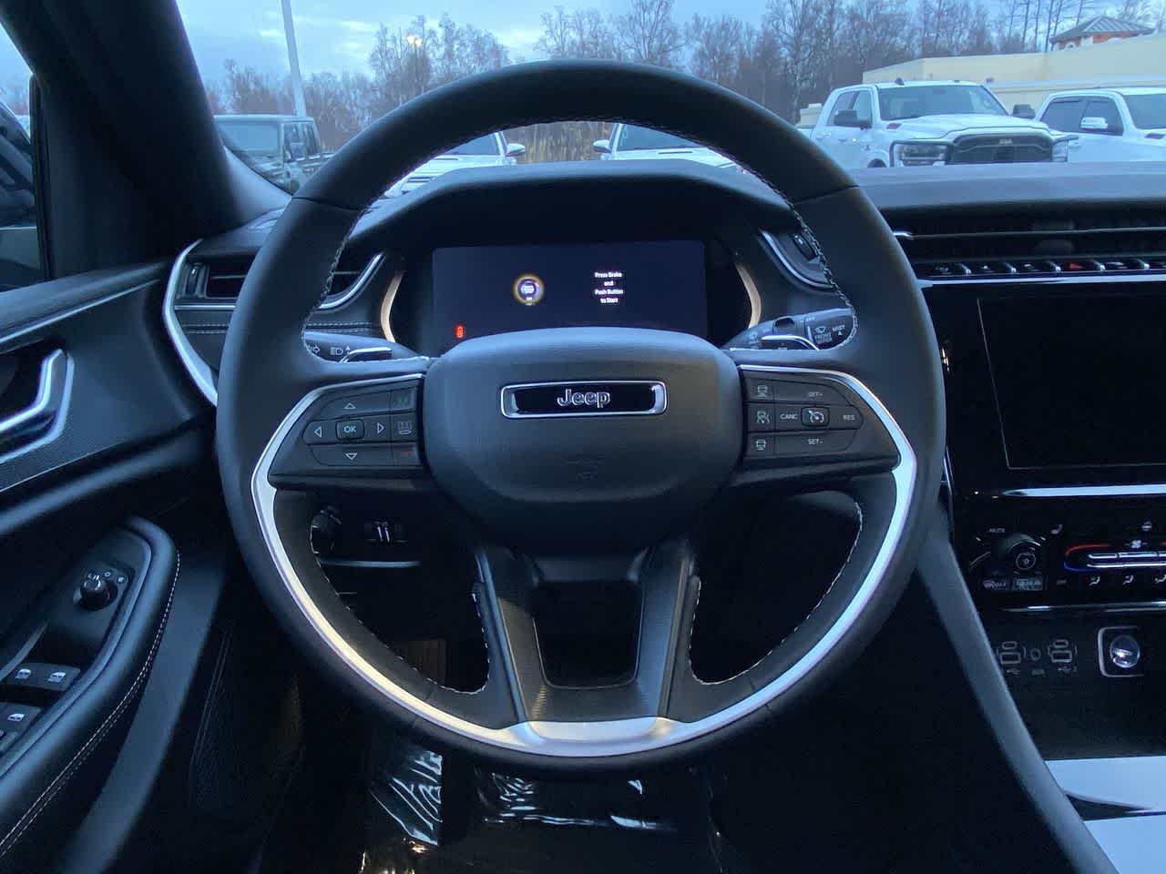 Thumbnail: 2025 Jeep Grand Cherokee - 14