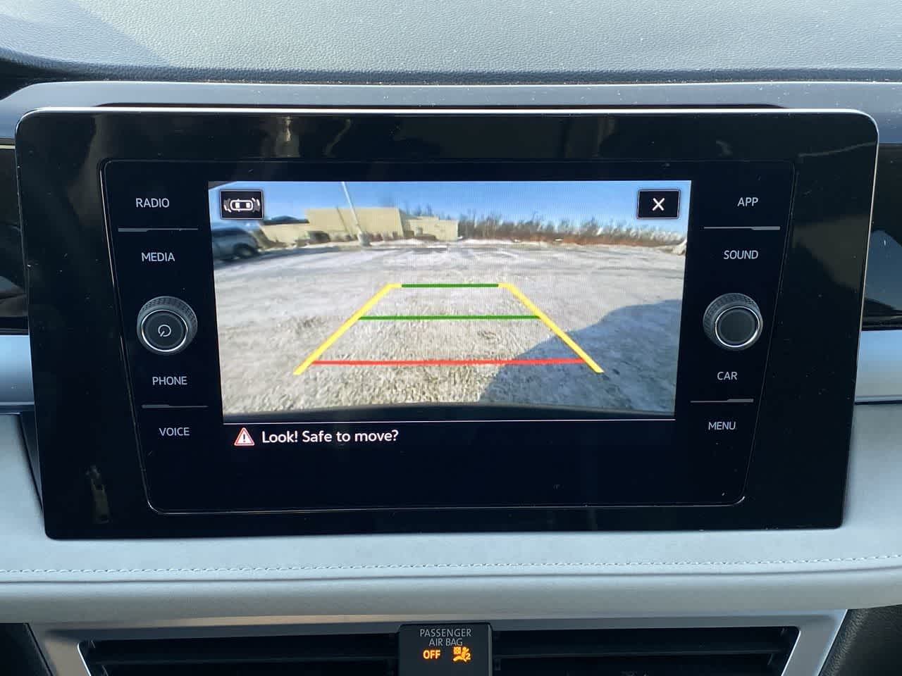 Thumbnail: 2025 Volkswagen Taos - 17