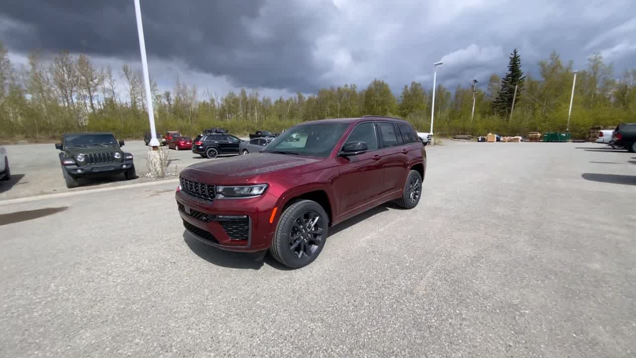 Thumbnail: 2026 Jeep Grand Cherokee - 9