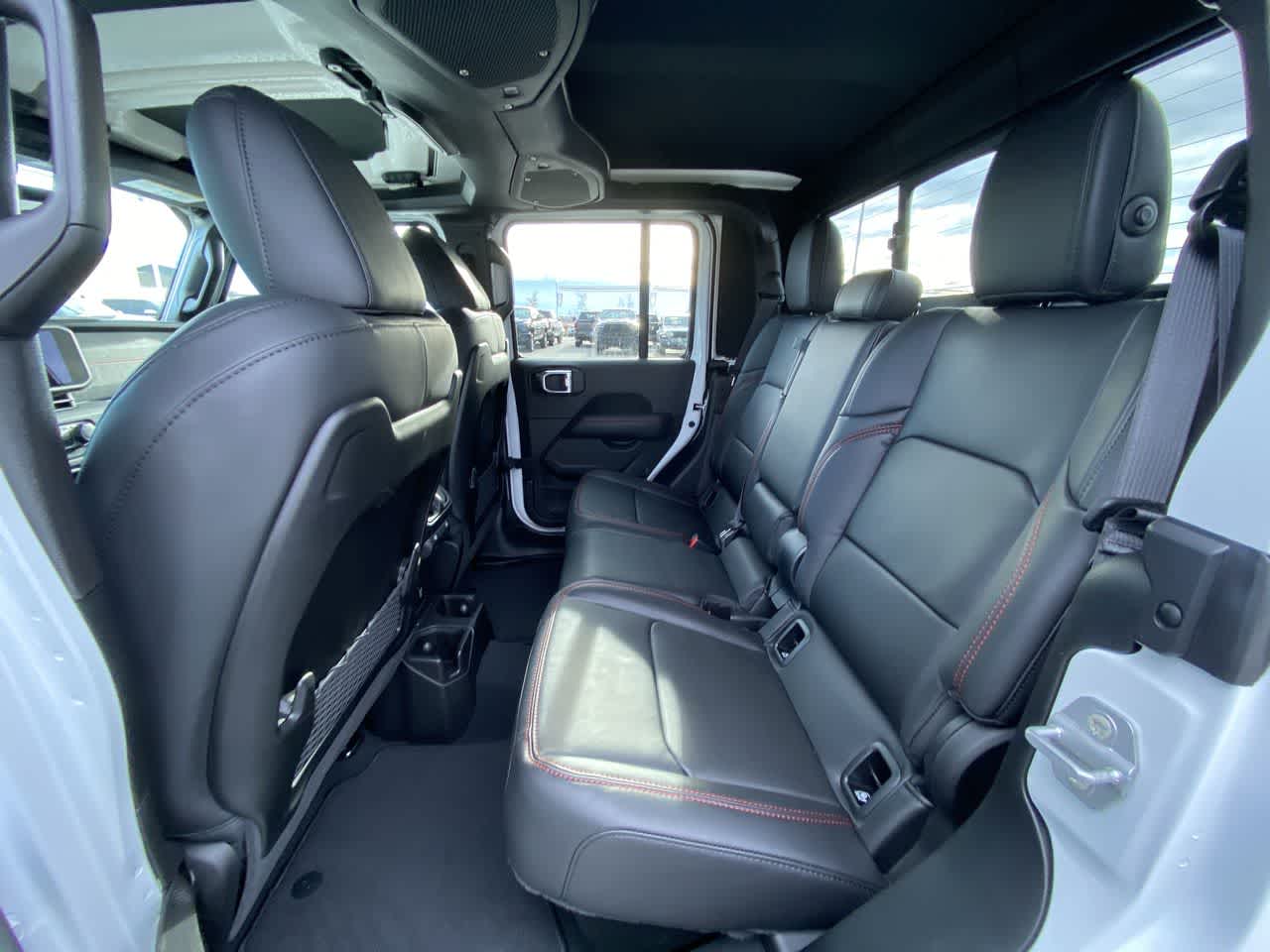 Thumbnail: 2025 Jeep Gladiator - 24