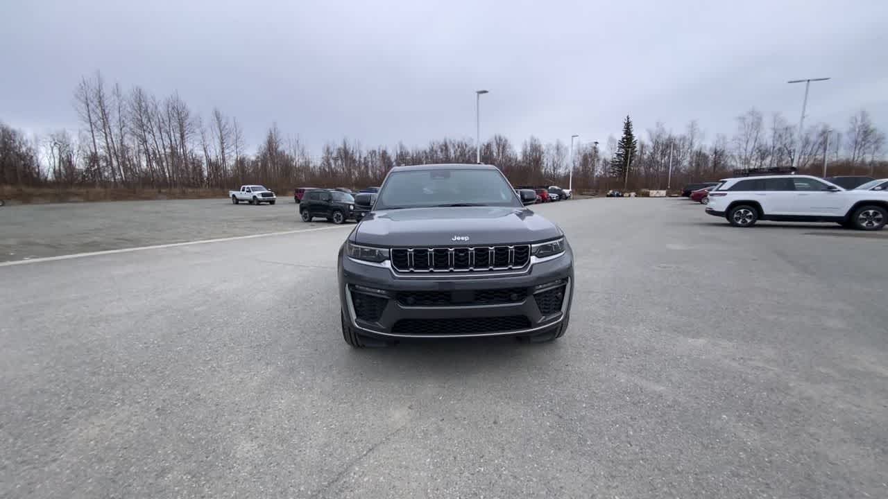 Thumbnail: 2026 Jeep Grand Cherokee - 8