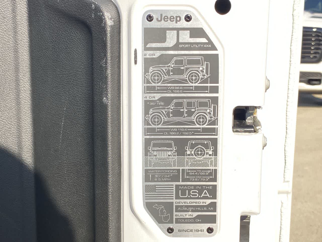 Thumbnail: 2025 Jeep Wrangler - 32