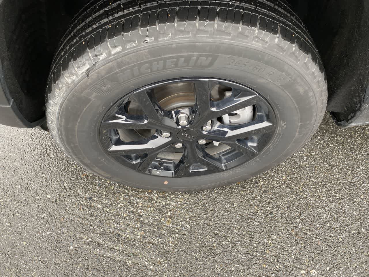 Thumbnail: 2024 Jeep Grand Cherokee L - 16