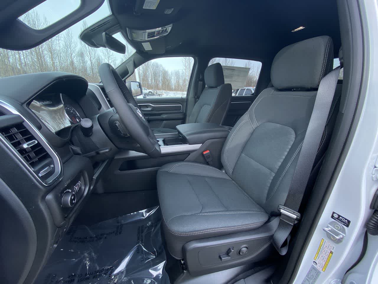 Thumbnail: 2026 RAM 1500 - 11