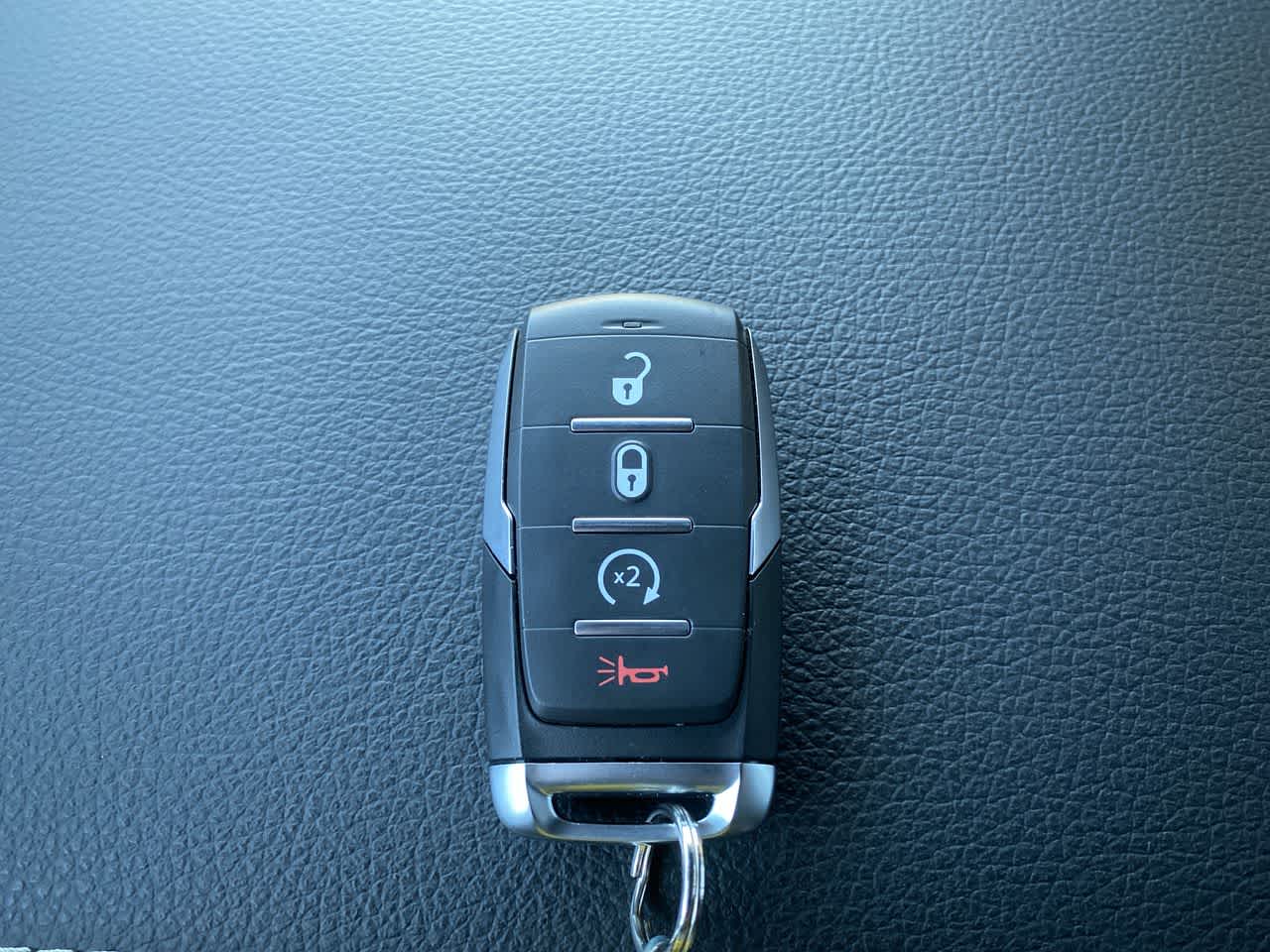 Thumbnail: 2026 RAM 1500 - 17