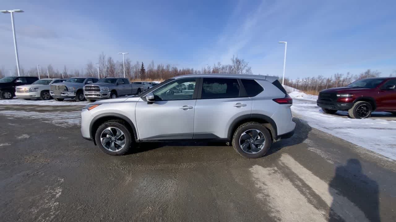 Thumbnail: 2025 Nissan Rogue - 7