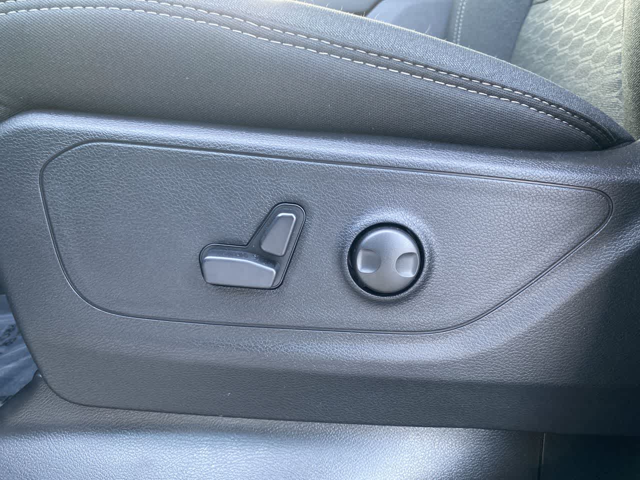 Thumbnail: 2026 RAM 1500 - 12