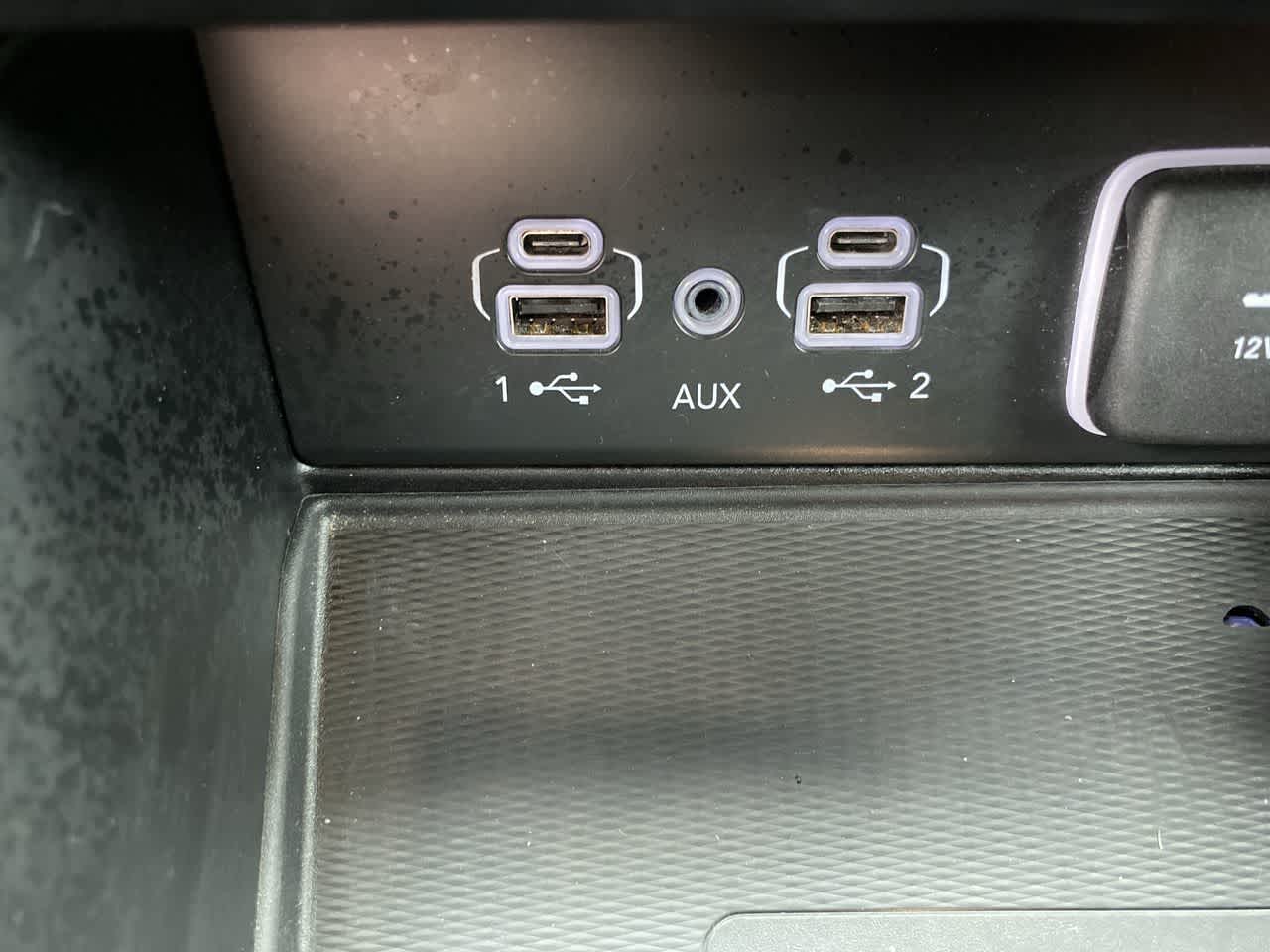 Thumbnail: 2024 Jeep Grand Cherokee L - 28