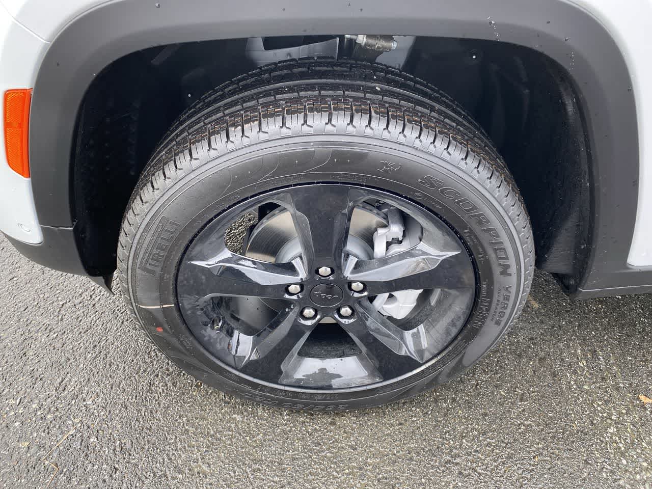 Thumbnail: 2025 Jeep Grand Cherokee - 10